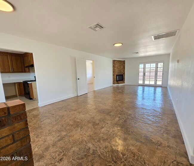 Foto del edificio - 1731 E Redfield Rd