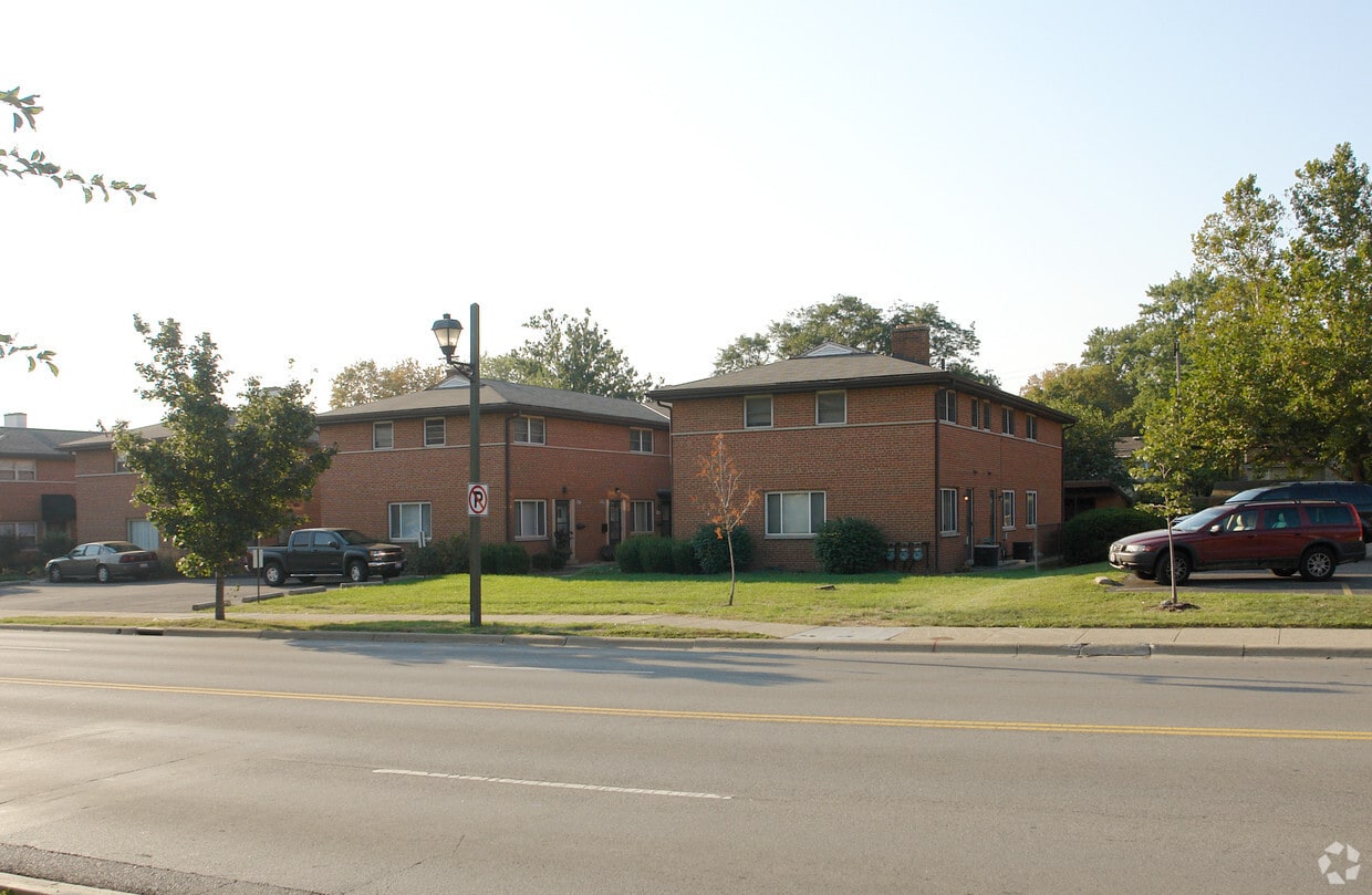 Building Photo - 1477-1491 W Lane Ave