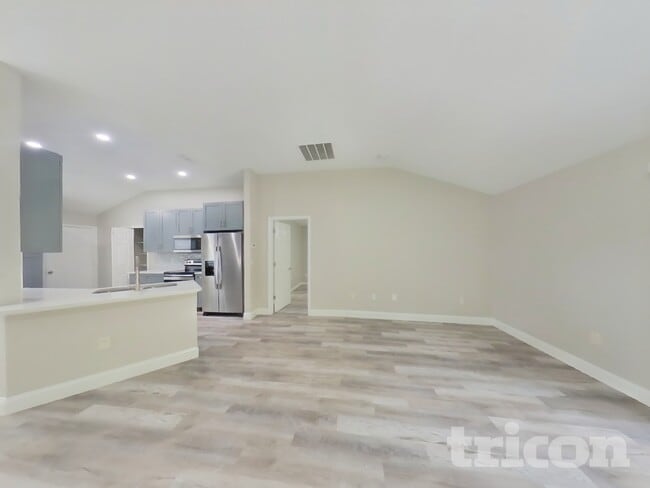 Building Photo - 10990 Sawtooth Oak Ct
