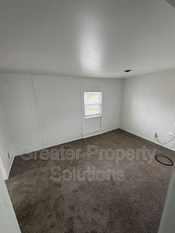 Building Photo - 158 N Union St