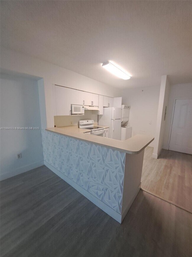 Foto del edificio - 5091 NW 7th St