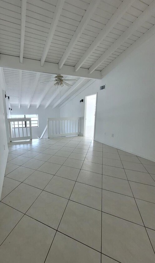 Foto del edificio - 2438 SW 109th Ct