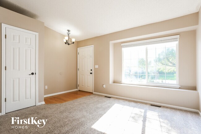 Foto del edificio - 21035 Omaha Ave