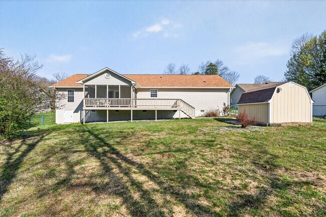 Foto del edificio - 39 Calloway Dr