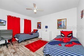 Foto del edificio - 143 Breezy Oaks Ct