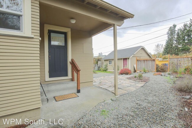 Building Photo - 2 br, 1 bath House - 3518 S Monroe St
