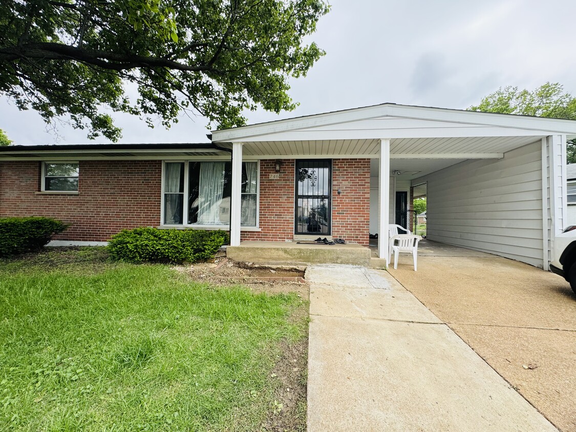 Foto principal - 246 Union Rd