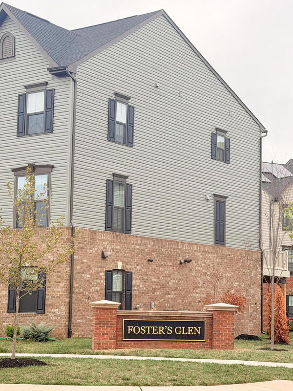 Foto del edificio - 2667 Velocity Rd