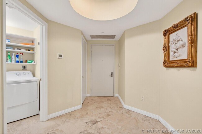 Foto del edificio - 3700 S Ocean Blvd
