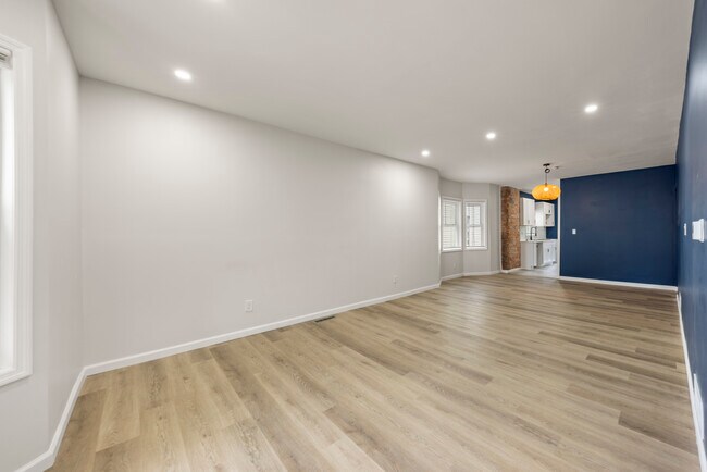 Building Photo - 666 Marston