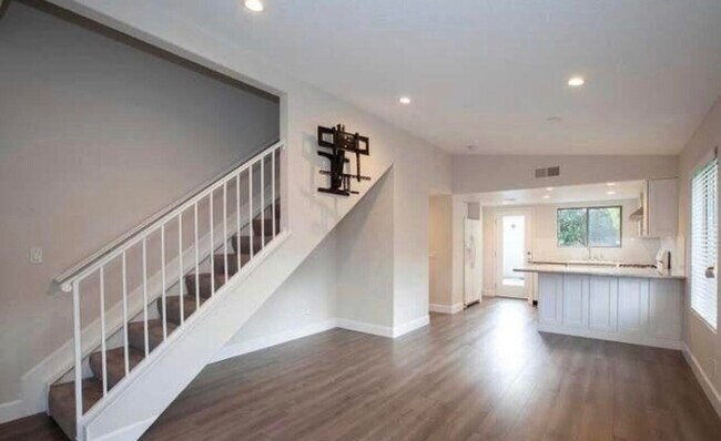 Foto del edificio - 394 Tava Ln