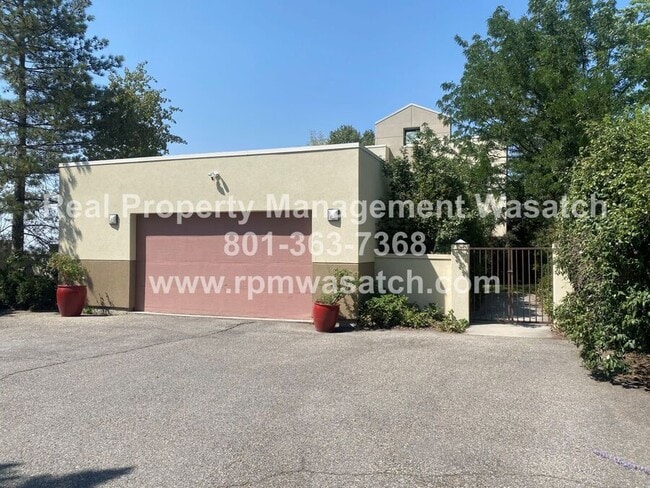 Building Photo - 1477 7200 S