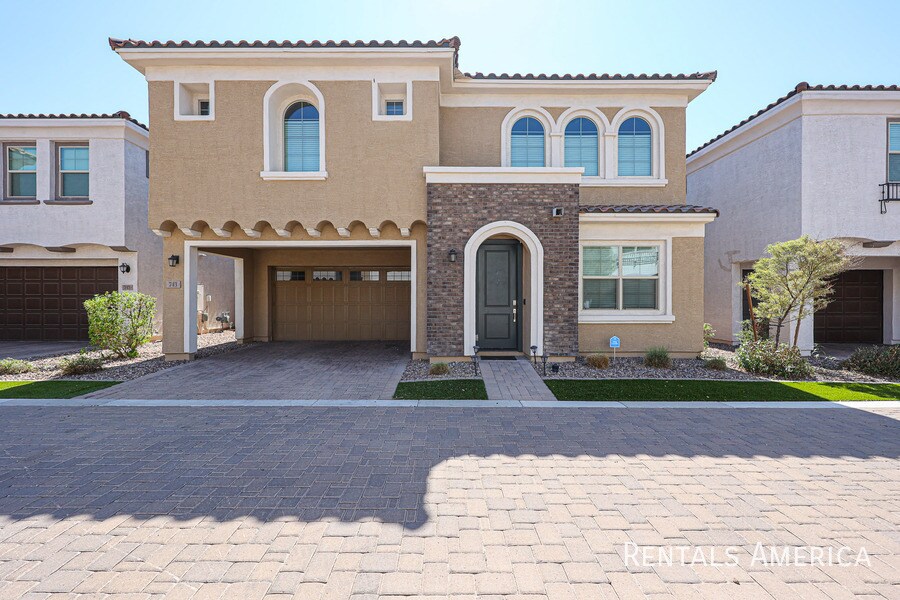 Foto principal - 743 N Abalone Ct.