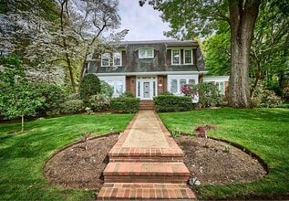 Building Photo - 30 Cheswick Rd