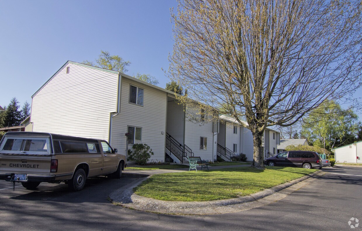 Woodgate Apartments Burlington, WA