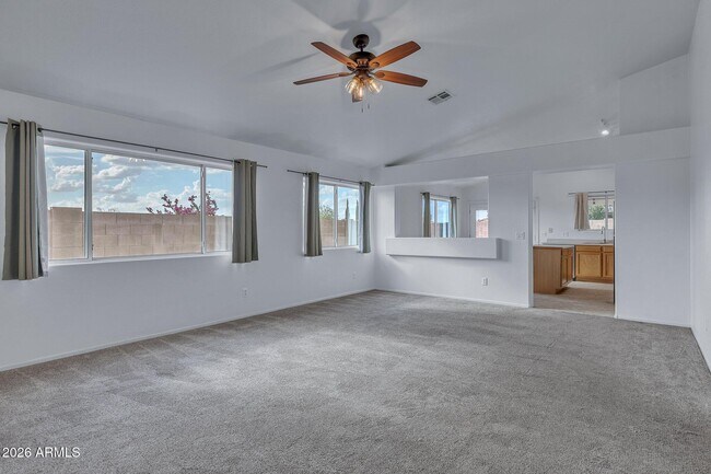 Foto del edificio - 3072 W Lone Cactus Dr