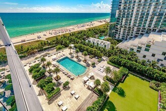 Building Photo - 2301 Collins Ave