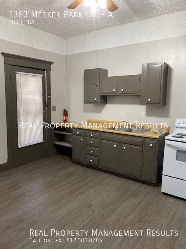 Building Photo - 1 Bedroom, 1 Bath, Westside, Evansville