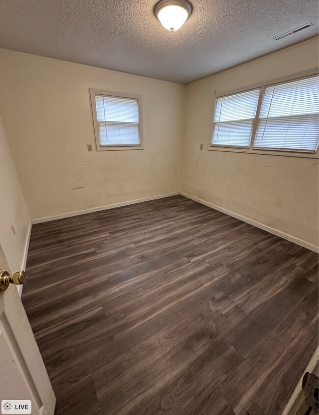 Foto del edificio - Modern 2 Bedroom Apartment in Prime Columb...