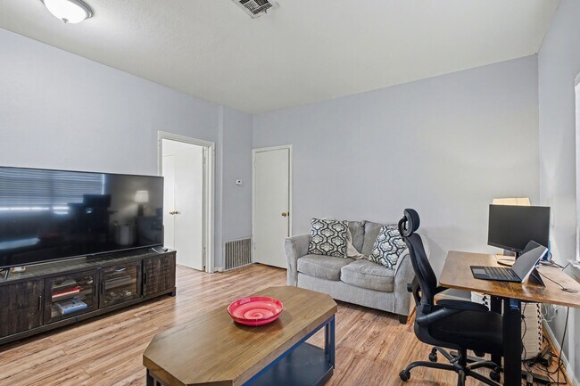 Foto del edificio - 2804 Arlington St