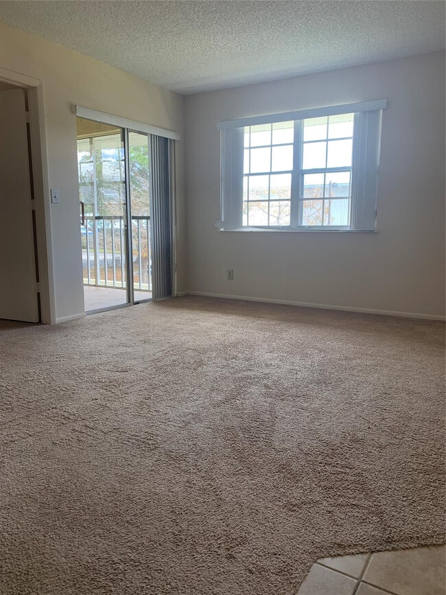 Foto del edificio - 1560 SE Royal Green Cir