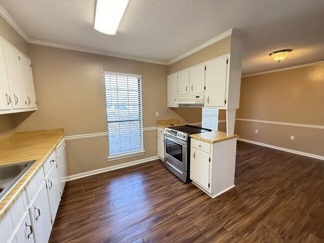 Foto del edificio - 4082 Spencer St