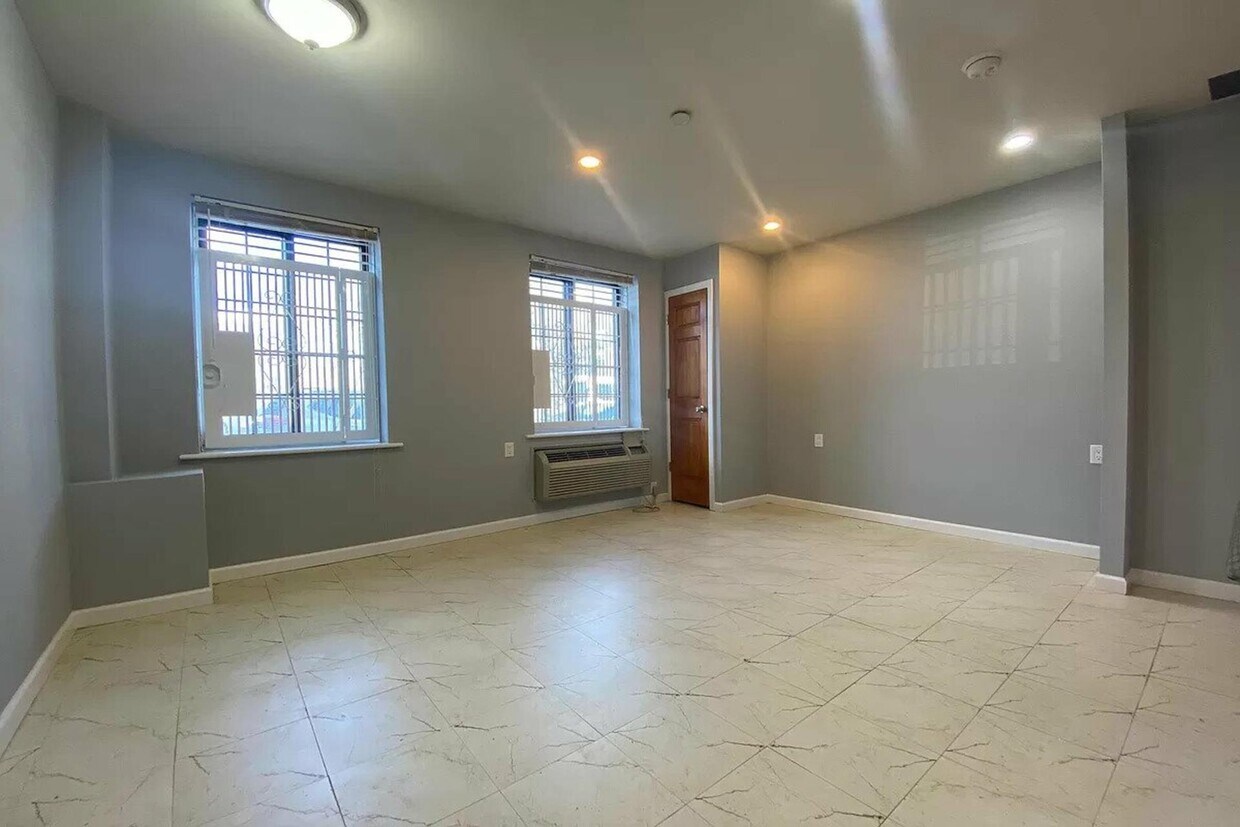 146 Van Cortlandt Park S Unit 1F, The Bronx, NY 10463 Apartment for