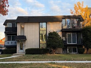 Building Photo - 650 Virginia Park St