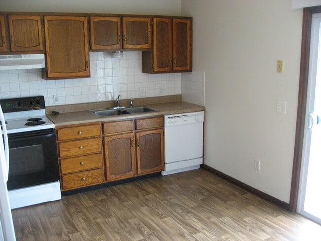 Foto del edificio - 712 Erin Place