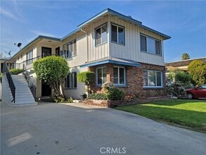 Building Photo - 3859 Tilden Ave