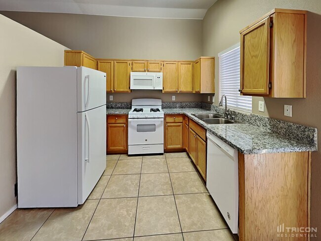 Building Photo - 3688 Copper Cactus Dr