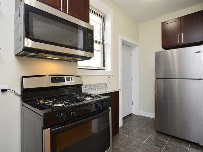 Foto del edificio - 4208 N Pulaski Rd