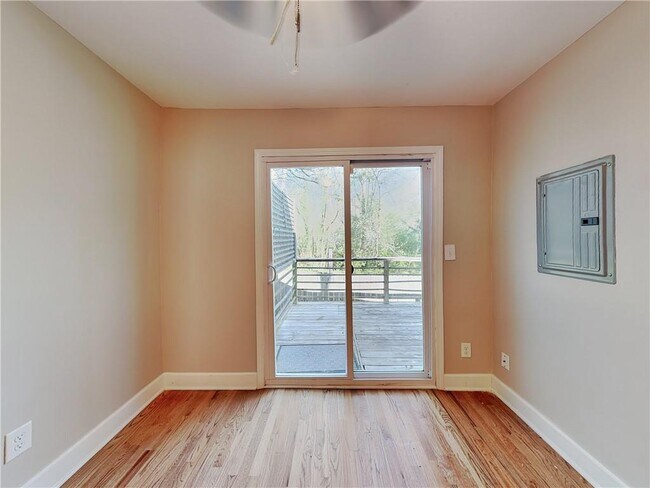 Foto del edificio - 1731 Braeburn Dr SE