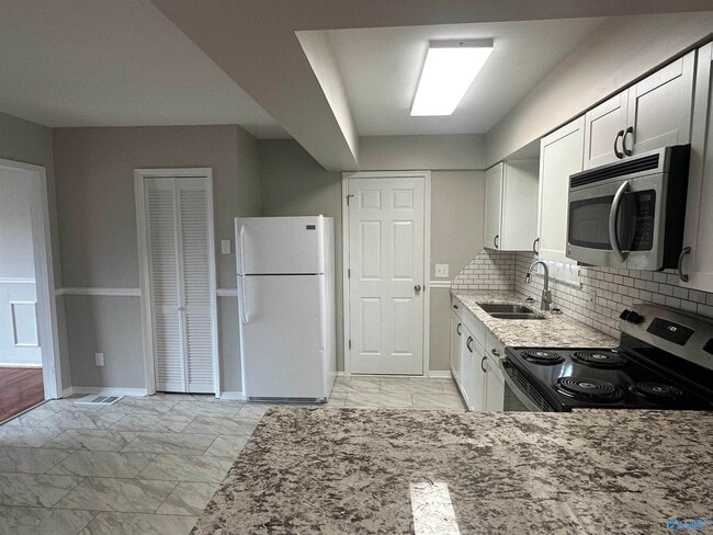 Foto del edificio - 3912 Richland Dr NW