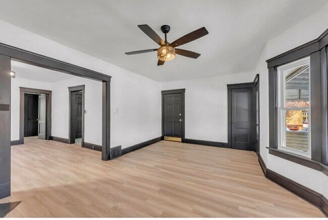 Foto del edificio - 246 E 156th St