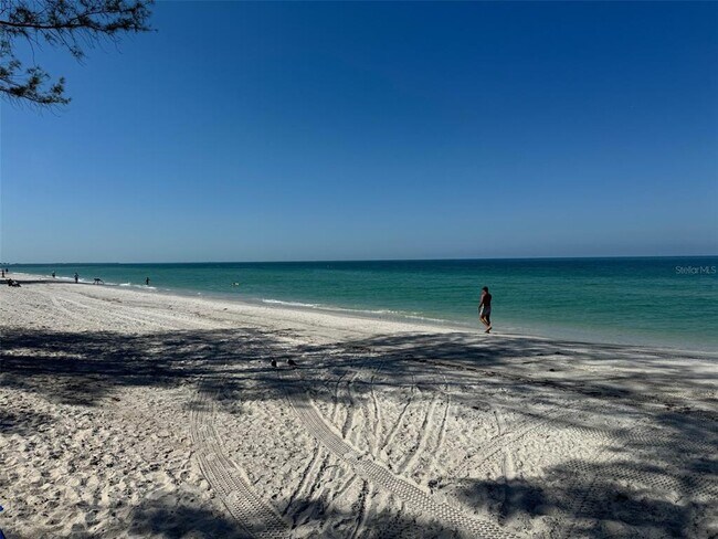 Foto del edificio - 8465 W Gulf Blvd