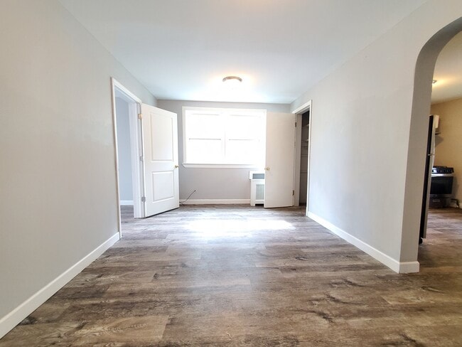 Unit 2 - 107 Van Nostrand Ave