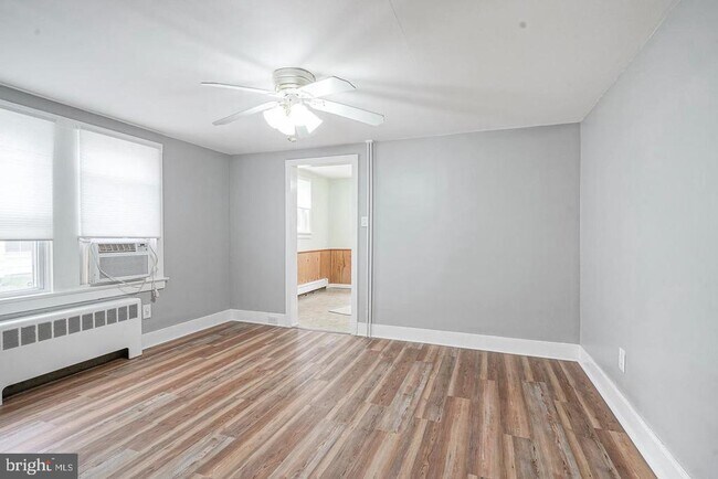 Building Photo - 89 Main St