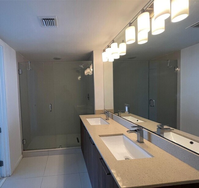 Foto del edificio - 5168 NW 84th Ave