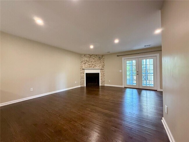 Foto del edificio - 405 Oak Harbor Ct