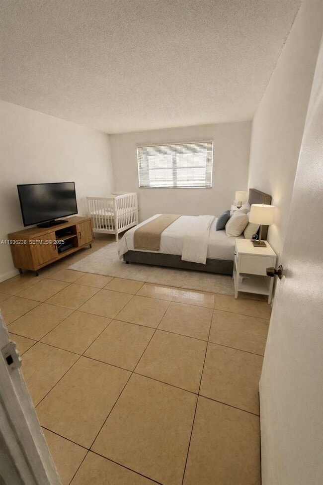 Foto del edificio - 15201 NE 6th Ave