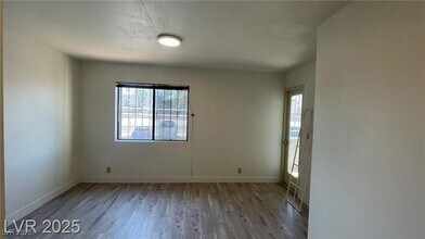 Building Photo - 1701 E Katie Ave