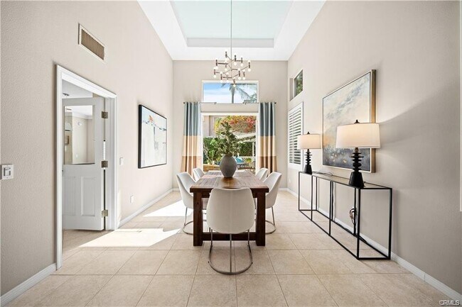 Foto del edificio - 2 Crestwood, Irvine, CA 92620 - 5 BR 4 BA ...