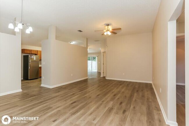 Building Photo - 9157 FALLSMILL DR, JACKSONVILLE, FL 32244