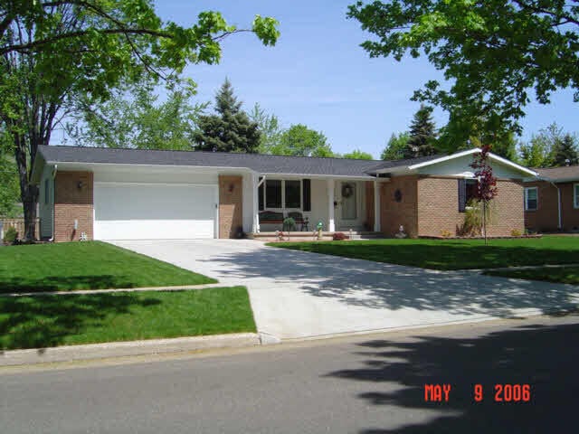Primary Photo - 307 Hollybrook Dr
