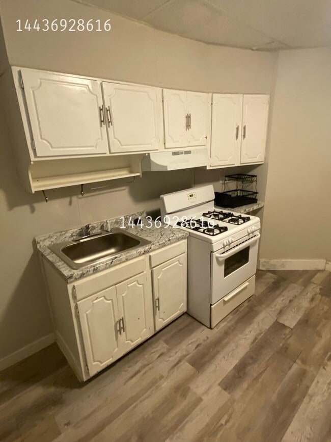 Building Photo - 2838 Woodbrook Ave