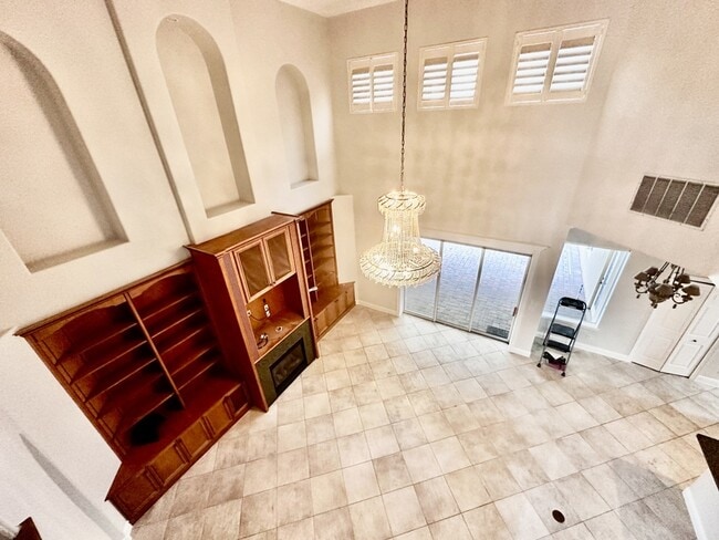 Building Photo - 5027 Keeneland Cir