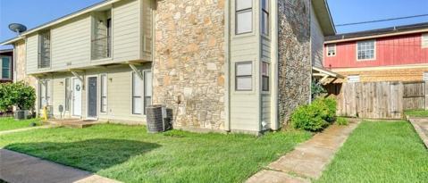 Foto del edificio - 2406 Toro Ln