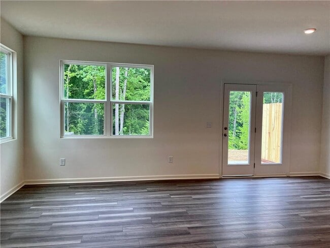 Building Photo - 3539 Cardinal Way SW