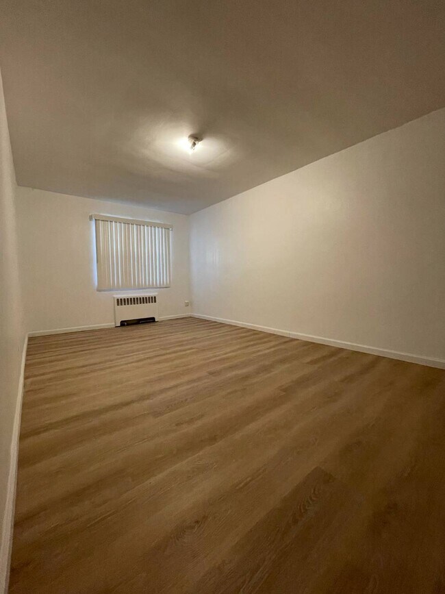 Foto del edificio - 8790 26th Ave